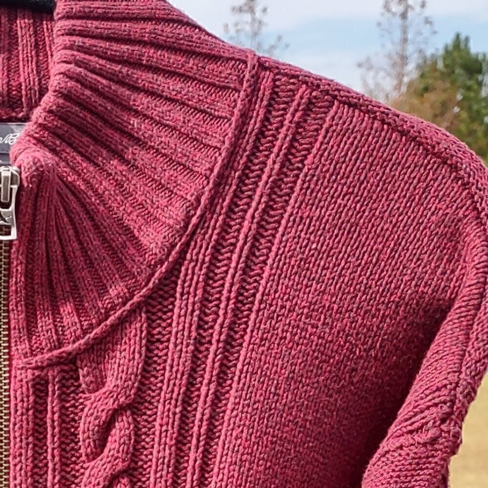 Eddie Bauer Burgundy Women's Sweater Size M - Picture 4 of 10